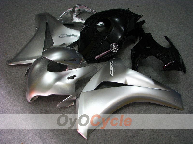 Verkleidungssatz für Einspritzmodell 08-11 CBR1000RR - Schwarz, Silber - Fireblade #OYO87900678 Hauptbild