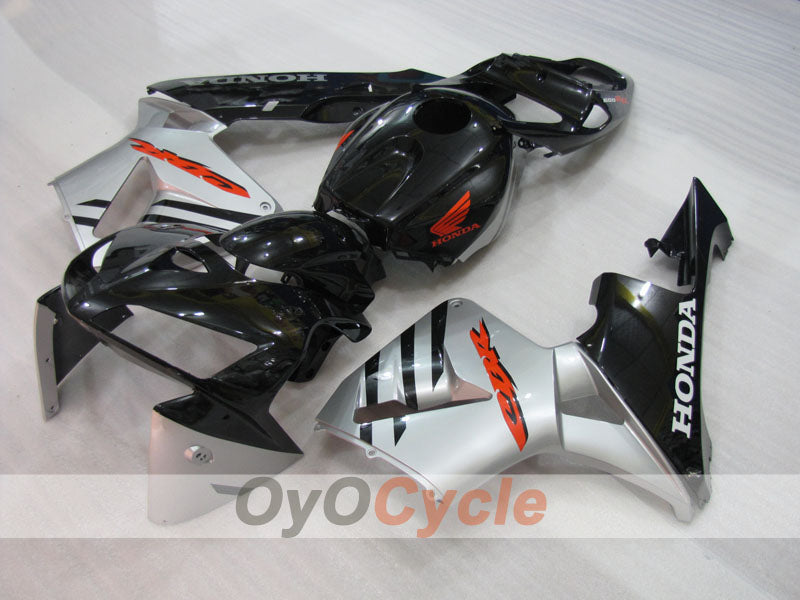 Einspritzverkleidungssatz für 05-06 CBR600RR - Schwarz, Silber - Werksstil #OYO87900281