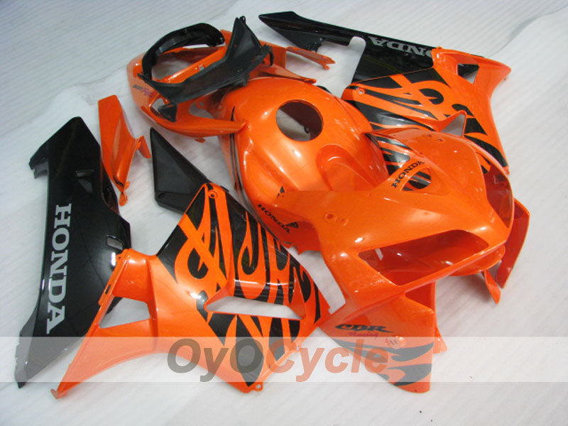 Verkleidungssatz für 05-06 CBR600RR - Weiß, Schwarz - Werksstil #OYO87900319 Hauptbild
